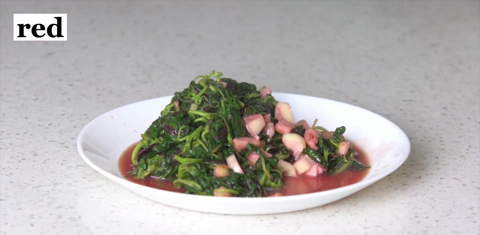 Red spinach recipe_Sauteed Red Spinach with Garlic Cook Chinese Foods